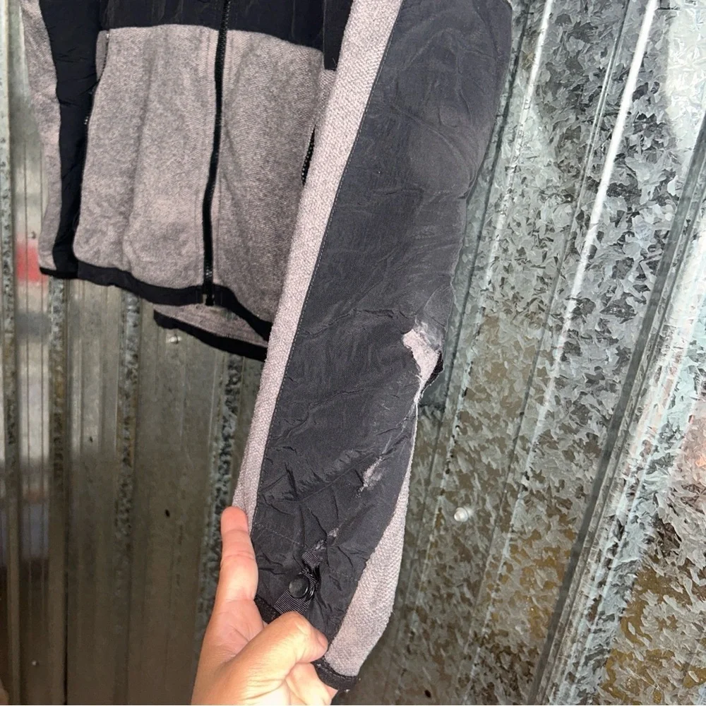The North Face Men's Black and Gray Performance Jacket